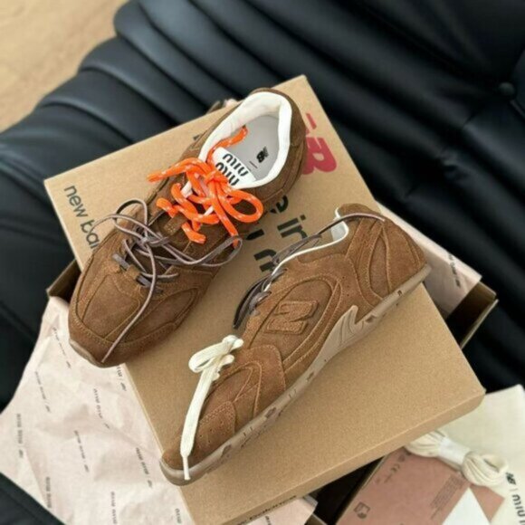New Miu Miu x New Balance 530 SL Sneakers